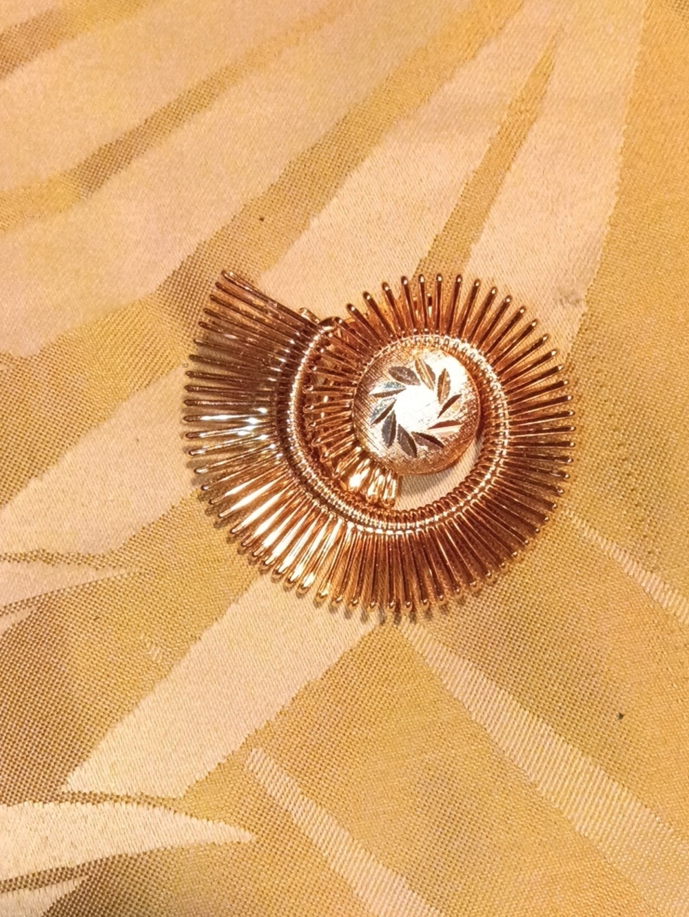 Gold Spiral Fan Statement Scarf Clip Jewelry